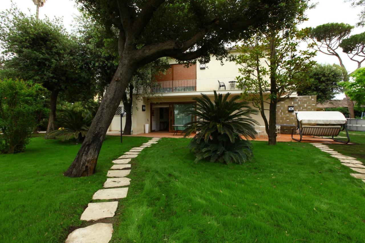 Villa Vanessa Fregenae Esterno foto
